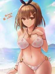  atelier_(series) atelier_ryza atelier_ryza_1 bikini blush breasts brown_eyes brown_hair cleavage collarbone commentary_request female hair_ornament hairclip haura_akitoshi jewelry large_breasts looking_at_viewer navel necklace o-ring o-ring_bottom ocean outdoors reisalin_stout smile solo star_(symbol) swimsuit 