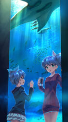  2girls :d :o aquarium blue_eyes blue_hair casual cup disposable_coffee_cup disposable_cup djmax djmax_portable dress earrings fish highres hood hoodie jewelry ladymade_star manta_ray multiple_girls nina_klatt open_mouth ribbed_dress sehra_klatt short_hair siblings side_ponytail sisters skirt smile twins underwater yuuki_tatsuya 