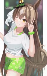  absurdres animal_ears animal_print blurry blurry_background blush border braid brown_eyes brown_hair closed_mouth commentary_request cowboy_shot ear_ornament female fish_print french_braid gaze_on_me!_outfit_(umamusume) green_shorts grin hair_between_eyes highres horse_ears horse_girl horse_tail lryutanl midriff multicolored_hair navel one_eye_closed satono_diamond_(umamusume) scrunchie shirt shorts smile solo stage standing streaked_hair tail tied_shirt umamusume w white_border white_hair wrist_scrunchie 