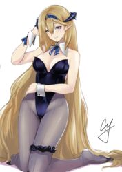  absurdres alternate_costume arknights bare_arms bare_shoulders black_leotard blonde_hair blue_eyes breasts cleavage commentary cyk_(cyk451) detached_collar female grey_pantyhose hair_between_eyes hair_spread_out hand_up highres horns kneeling large_breasts leotard long_hair looking_at_viewer no_shoes nontraditional_playboy_bunny pantyhose pointy_ears saileach_(arknights) simple_background solo strapless strapless_leotard thighs very_long_hair white_background wrist_cuffs 