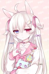  alice_claudia animal_ears bad_id bad_pixiv_id choker commentary_request female heterochromia long_hair original silver_hair solo tsukikage_nemu twintails 