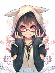  brown_hair commentary_request detached_sleeves female fingernails glasses grin hood hoodie jewelry looking_at_viewer lvans nail_polish nanasaki_aki original photoshop_(medium) red-framed_eyewear red_eyes ring smile solo striped upper_body vertical_stripes 