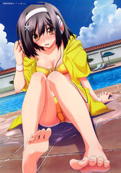  absurdres barefoot bikini black_hair blush day feet female foot_focus foreshortening headphones highres kasuga_yuuno looking_at_viewer matsuo_yukihiro memories_off memories_off_6 orange_eyes outdoors photoshop_(medium) pool soles solo swimsuit toes water yellow_bikini 