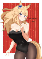  2023 alternate_costume animal_ears arn7 bare_arms bare_shoulders black_leotard black_pantyhose blonde_hair blue_bow blue_eyes blush bow breasts cleavage commentary_request cowboy_shot dress female gold_city_(umamusume) hairbow hand_up happy_new_year highres horse_ears horse_girl large_breasts leotard long_hair looking_at_viewer pantyhose smile solo standing strapless strapless_dress swept_bangs tail thighs umamusume v 