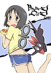  ass bad_id bad_pixiv_id barefoot black_cat black_eyes black_hair butt_crack clothes_pull copyright_name feline female food leg_lift looking_back nichijou no_nose omelet omurice open_mouth plate pulling_another&#039;s_clothes sakamoto_(nichijou) scarf shinonome_nano shirt short_hair shorts shorts_pull standing t-shirt winding_key zubatto_(makoto) 