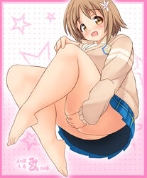  ass banned_artist barefoot blush breasts brown_eyes brown_hair fat flower hair_flower hair_ornament idolmaster idolmaster_cinderella_girls large_breasts mikomu mimura_kanako no_panties open_mouth original plump school_uniform short_hair skirt smile solo upskirt 