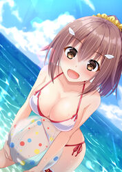  :d ball bare_shoulders beach beachball bikini blush breasts brown_eyes brown_hair cleavage collarbone female gungun_(hakutou7887) hair_ornament hair_scrunchie halterneck holding holding_ball holding_beachball large_breasts leaning_forward legband light_blush looking_at_viewer medium_hair navel open_mouth original outdoors ponytail scrunchie side-tie_bikini_bottom skindentation smile solo string_bikini swimsuit 