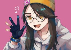  absurdres animification beanie black_gloves bracelet brown_eyes brown_hair female glasses gloves grey_hoodie hat heart highres hood hoodie inu_(usuiyu) jewelry killjoy_(valorant) open_hand partially_fingerless_gloves pink_background smile solo valorant waving yellow_hat 