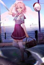  :d alternate_costume arm_up bag black_footwear blue_eyes female highres holding holding_bag honkai:_star_rail honkai_(series) looking_at_viewer march_7th_(honkai:_star_rail) open_mouth pink_hair pink_sailor_collar pink_skirt pleated_skirt purple_eyes sailor_collar shoes short_hair skirt smile solo thighhighs two-tone_eyes wangzili_shitoumen water white_thighhighs zettai_ryouiki 