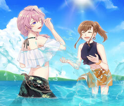  2girls asahina_yui black_skirt blue_eyes blue_sky bracelet brown_hair closed_eyes cloud day earrings facing_another fokwolf hand_up highres jewelry kousaka_rei la_corda_d&#039;oro la_corda_d&#039;oro_starlight_orchestra multiple_girls navel one_eye_closed orange_skirt outdoors pink_hair ponytail skirt sky sleeveless splashing sun wading yuri 