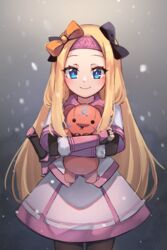  abigail_williams_(fate) ainu_clothes arm_warmers black_bow black_gloves blonde_hair blue_eyes blush bow breasts closed_mouth commentary cosplay fate/grand_order fate_(series) female fingerless_gloves forehead gloves gradient_background grey_background hairband hairbow highres holding holding_stuffed_toy japanese_clothes kimono long_hair looking_at_viewer miya_(miyaruta) multiple_bows orange_bow pantyhose parted_bangs pink_hairband purple_scarf scarf sidelocks sitonai_(fate) sitonai_(fate)_(cosplay) small_breasts smile snowing stuffed_animal stuffed_toy sword teddy_bear thighs weapon white_kimono 