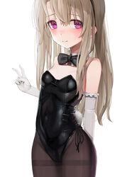  bare_shoulders black_bow black_pantyhose blonde_hair blush bow breasts commentary_request elbow_gloves fake_tail fate/kaleid_liner_prisma_illya fate_(series) female gloves hair_ornament highres illyasviel_von_einzbern long_hair looking_at_viewer pantyhose pink_eyes playboy_bunny rabbit_tail red_eyes simple_background small_breasts smile solo sunga2usagi tail v white_background white_gloves 