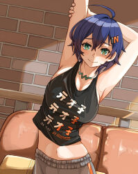  ahoge arm_up armpits belle_(zenless_zone_zero) black_shirt blue_hair breasts cleavage closed_mouth commentary_request female green_eyes hair_ornament highres jewelry looking_at_viewer medium_breasts midriff navel necklace shirt short_hair sleeveless sleeveless_shirt smile solo standing sugajyun zenless_zone_zero 