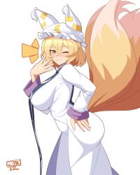  ;d absurdres ass blonde_hair blush breasts dress female fox_tail from_side hat highres julian_belkan large_breasts long_sleeves looking_at_viewer mob_cap multiple_tails one_eye_closed short_hair signature simple_background smile solo tabard tail touhou white_background white_dress white_hat yakumo_ran 