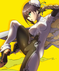  ankle_boots arm_up boots breasts bun_cover cape commentary_request covered_navel covered_nipples double_bun fat_mons fate/grand_order fate_(series) female fighting_stance fingerless_gloves from_side gloves green_eyes hair_bun highres leg_lift medium_breasts open_mouth pinky_out polearm qin_liangyu_(fate) short_hair skin_tight solo spear standing standing_on_one_leg thighs tomoyuki_kotani weapon yellow_background 