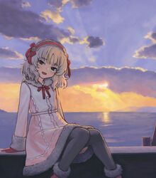  :d asagi_noko backlighting blonde_hair blush boots bow bowtie cloud cloudy_sky coat commentary_request feet_out_of_frame female fur_trim gloves green_eyes hairband hairbow horizon idolmaster idolmaster_cinderella_girls lolita_hairband looking_at_viewer ocean open_mouth outdoors pantyhose red_bow red_hairband sakurai_momoka scenery short_hair sitting sky smile solo sun sunlight sunrise water wavy_hair winter_clothes winter_coat 