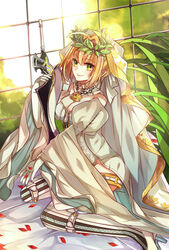  bangs blonde_hair bridal_veil closed_mouth eyebrows_visible_through_hair fate/extra fate/extra_ccc fate/grand_order fate_(series) female green_eyes highres leaf saber_bride saber_extra veil zipper 