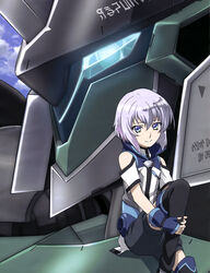  1boy absurdres androgynous black_shorts black_thighhighs blue_eyes blue_gloves ernesti_echevalier fingerless_gloves gloves highres knight&#039;s_&amp;_magic looking_at_viewer mecha outdoors robot shorts silver_hair sitting smile solo thighhighs tzendolg 