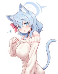  ako_(blue_archive) alternate_costume animal_collar animal_ear_fluff animal_ears bell blue_archive blue_eyes blue_hair blue_halo blush breasts cat_ears cat_tail collar commentary_request crescent_halo female greenteamousou hair_between_eyes halo highres jingle_bell korean_commentary large_breasts long_hair long_sleeves looking_at_viewer oerba_yun_fang off-shoulder_sweater off_shoulder open_mouth simple_background skin_fang solo sweater tail upper_body white_background white_sweater 