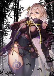  armor asymmetrical_clothes bamboo bamboo_forest blush bodysuit breastplate breasts covered_navel dual_wielding fate/grand_order fate_(series) female forest gauntlets green_hair grey_bodysuit grey_eyes hair_between_eyes hair_ornament hair_stick high_collar highleg highres holding huyan_zhuo_(fate) huyan_zhuo_(second_ascension)_(fate) large_breasts long_hair looking_at_viewer multicolored_hair nature pauldrons shoulder_armor single_pantsleg solo streaked_hair thighs ura_illust very_long_hair weapon white_hair 