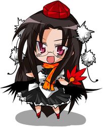  black_hair black_wings buuwa chibi commentary_request cosplay female geta glasses hand_fan hat hauchiwa long_hair looking_at_viewer lucky_star open_mouth parody red_eyes scarf shameimaru_aya shameimaru_aya_(cosplay) smile solo tamura_hiyori tengu-geta touhou wings 