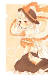  blush bow commentary_request cosplay female frills fujiwara_no_mokou hairbow hat long_hair nagae_iku nagae_iku_(cosplay) partial_commentary red_eyes ribbon shawl skirt solo toadstool_(natadekoko) touhou very_long_hair white_hair 