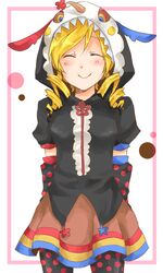  ^_^ blonde_hair charlotte_(madoka_magica) charlotte_(madoka_magica)_(cosplay) closed_eyes commentary_request cosplay detached_sleeves drill_hair fangs female hood hoodie magical_girl mahou_shoujo_madoka_magica mahou_shoujo_madoka_magica_(anime) misayan multicolored_eyes pantyhose polka_dot polka_dot_legwear smile solo tomoe_mami 