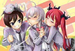  &gt;_&lt; 1boy 2girls ahoge blazer blush bow brown_hair closed_eyes commentary_request cthugha_(nyaruko-san) fork grey_eyes grey_hair hair_ribbon haiyore!_nyaruko-san hand_on_another&#039;s_cheek hand_on_another&#039;s_face heart heart_ahoge huge_ahoge jacket long_hair multiple_girls necktie nyarlathotep_(nyaruko-san) o3o red_hair reverse_grip ribbon school_uniform shantak_(nyaruko-san) shirt short_hair skirt tilm twintails yasaka_mahiro 