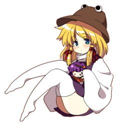  aqua_eyes bad_id bad_nicoseiga_id blonde_hair character_doll female hat legs_up looking_at_viewer matatabi_maru moriya_suwako no_shoes simple_background sitting solo thighhighs touhou white_thighhighs wide_sleeves yasaka_kanako 