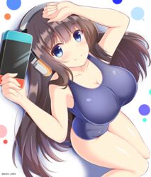  artist_name azur_lane blue_eyes blue_one-piece_swimsuit blush breasts brown_hair cleavage closed_mouth commentary_request female headphones highres holding kamishiro_(rsg10679) large_breasts long_hair long_island_(azur_lane) looking_at_viewer nintendo_switch one-piece_swimsuit school_swimsuit shadow smile solo swimsuit thighs very_long_hair white_background 