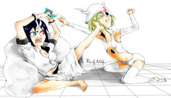  2girls angry arrancar artist_request barefoot beniimotaruto bleach blue_eyes blue_hair bob_cut breasts copyright_name detached_sleeves emilou_apacci eyepatch fangs feet flat_chest foot_on_head green_hair helmet heterochromia kicking lilynette_gingerbuck multiple_girls no_shoes open_mouth pillow red_eyes short_hair toeless_legwear 