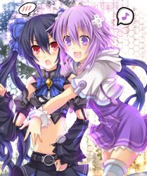  2girls bad_id bad_pixiv_id black_hair crop_top d-pad d-pad_hair_ornament hair_ornament hexagon hinano kami_jigen_game_neptune_v long_hair multiple_girls musical_note navel neptune_(neptunia) neptune_(series) noire_(neptunia) open_mouth purple_eyes purple_hair red_eyes short_hair smile speech_bubble thighhighs twintails yuri 