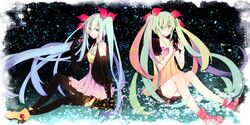  2girls aqua_eyes aqua_hair bad_id bad_pixiv_id clone clow elbow_gloves gloves green_eyes green_hair hair_ribbon hatsune_miku highres long_hair multiple_girls ribbon sitting smile thighhighs twintails very_long_hair vocaloid 