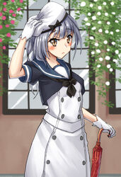  blue_sailor_collar blurry brown_eyes commentary_request cosplay depth_of_field dress female gloves grey_hair hat jervis_(kancolle) jervis_(kancolle)_(cosplay) kantai_collection kasumi_(kancolle) long_hair mayura_(lucadia) planted planted_umbrella red_umbrella sailor_collar sailor_dress sailor_hat side_ponytail solo umbrella white_dress white_gloves white_hat window 