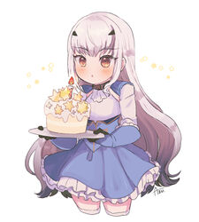  artist_name azu_(kirara310) blue_dress blush cake cowboy_shot detached_sleeves dress fate/grand_order fate_(series) female food frills gloves highres holding holding_food long_hair melusine_(fate) melusine_(second_ascension)_(fate) sidelocks solo white_background white_hair yellow_eyes 