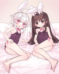  2girls ahoge akichi_mashiro animal_ears bare_arms bare_legs bare_shoulders barefoot bed_sheet blush bow breasts brown_eyes brown_hair closed_mouth collar commentary covered_navel detached_collar fake_animal_ears feet grey_hair hair_ornament hairband hairclip highres kibisake leotard looking_at_viewer lying multiple_girls on_side open_mouth original pillow pink_bow playboy_bunny purple_leotard rabbit_ears rabbit_tail short_eyebrows small_breasts soles strapless strapless_leotard tail thick_eyebrows toes torii_koyomi wavy_mouth white_collar white_hairband wing_collar 