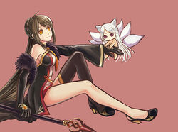  2girls albino ara_haan asymmetrical_clothes black_hair chibi commentary_request dual_persona elbow_gloves elsword eun_(elsword) fox_tail full_body fur_trim gloves hair_bun half_updo high_heels long_hair multiple_girls multiple_tails photoshop_(medium) pink_background polearm red_eyes redclow shoes single_bare_leg single_elbow_glove single_hair_bun single_sleeve single_thighhigh skirt smile spear tail thighhighs very_long_hair weapon white_hair yama_raja_(elsword) yellow_eyes 