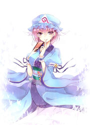  bad_id bad_pixiv_id blue_kimono blush female folding_fan hand_fan hat highres japanese_clothes kimono long_sleeves looking_at_viewer obi pink_eyes pink_hair saigyouji_yuyuko sash short_hair simple_background smile solo touhou triangular_headpiece umeko_(koori_ume) white_background wrist_cuffs 