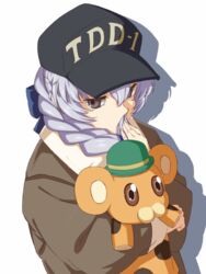  absurdres baseball_cap bonta-kun bow braid braided_ponytail commentary female full_metal_panic full_metal_panic?_fumoffu grey_eyes grey_hair hairbow hat highres jacket meme_tesshin single_braid stuffed_toy teletha_testarossa 