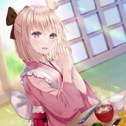  ahoge alternate_costume bad_id bad_pixiv_id blonde_hair blush bow breasts brown_bow chopsticks commentary_request fate/grand_order fate_(series) female food hair_between_eyes hairbow hakuda_tofu highres indoors japanese_clothes kimono koha-ace long_sleeves looking_at_viewer okita_souji_(fate) okita_souji_(koha-ace) pink_eyes pink_kimono rice short_hair smile solo soup table translated 