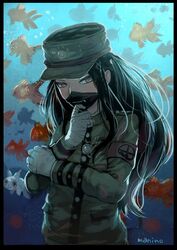  androgynous artist_name bandages black_hair brown_eyes brown_hat brown_jacket danganronpa fish floating_hair hat highres jacket long_hair male_focus manino_(mofuritaionaka) mask new_danganronpa_v3 shinguuji_korekiyo solo underwater upper_body 