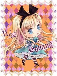  alice_(alice_in_wonderland) alice_(alice_in_wonderland)_(cosplay) alice_in_wonderland argyle_background blonde_hair blue_dress blue_eyes bow chibi commentary_request copyright_name cosplay dated dress female full_body hairband hairbow long_hair looking_back naka_(ez) orange_background pantyhose rose_witch shiei_no_sona-nyl shoes smile solo steampunk_(liarsoft) striped_clothes striped_pantyhose 