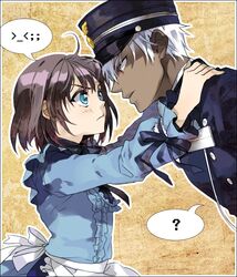  &gt;_&lt; 1boy ? a_(shiei_no_sona-nyl) brown_hair closed_eyes commentary_request dark-skinned_male dark_skin female frown green_eyes hat lily_(shiei_no_sona-nyl) police police_uniform red_eyes shiei_no_sona-nyl short_hair speech_bubble steampunk_(liarsoft) tossam uniform white_hair yellow_background 