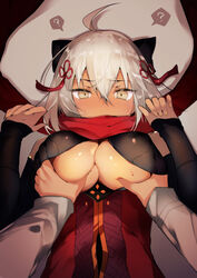  ? arm_guards banned_artist bare_shoulders black_bow blush bow breast_grab breasts cleavage_cutout commentary_request covered_mouth dark_skin fate/grand_order fate_(series) female from_above grabbing groping hair_between_eyes hairbow hand_under_clothes highres large_breasts long_hair looking_at_viewer okita_souji_(alter)_(fate) okita_souji_(fate)_(all) pov red_scarf scarf solo_focus sweat tassel tetsubuta underboob upper_body white_hair yellow_eyes 