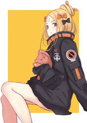  :t abigail_williams_(fate) abigail_williams_(traveling_outfit)_(fate) black_bow black_jacket blonde_hair blue_eyes blush bow closed_mouth commentary fate/grand_order fate_(series) female hair_bun hairbow highres hugging_object itachi_kanade jacket long_hair long_sleeves looking_at_viewer official_alternate_costume orange_background orange_bow parted_bangs polka_dot polka_dot_bow single_hair_bun sitting sleeves_past_fingers sleeves_past_wrists solo stuffed_animal stuffed_toy teddy_bear two-tone_background white_background 