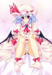  aoi_hiro bat_wings blue_hair commentary_request feet female hat photoshop_(medium) red_eyes remilia_scarlet short_hair socks soles solo toe_scrunch touhou wings 