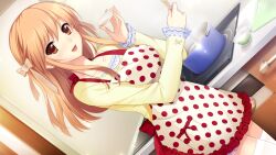  apron brown_eyes brown_hair cooking cooking_pot dutch_angle female game_cg hatsukoi_1/1 koizumi_amane long_hair morino_yukino polka_dot polka_dot_apron ribbon solo stove unmoving_pattern 