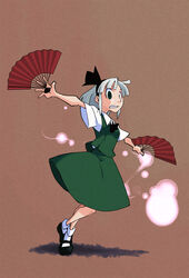  black_hairband commentary_request dual_wielding female folding_fan green_eyes hairband hand_fan holding kansuke_(bubuduke) konpaku_youmu photoshop_(medium) short_hair solo touhou tripping white_hair 