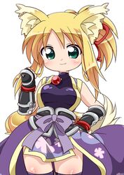  animal_ears armor bad_id bad_pixiv_id blonde_hair chibi dog_days female fox_ears fox_tail green_eyes japanese_armor japanese_clothes kote kurokote meiro_(yuu) smile solo tail thighhighs yukikaze_panettone 