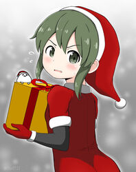  blush commentary_request female gift gloves green_eyes green_hair grey_sky hat highres igarashi_futaba_(shiromanta) jiu0722 looking_back medium_hair oerba_yun_fang outdoors ponytail red_gloves santa_costume santa_hat senpai_ga_uzai_kouhai_no_hanashi shiromanta_(character) sky twitter_username upper_body 